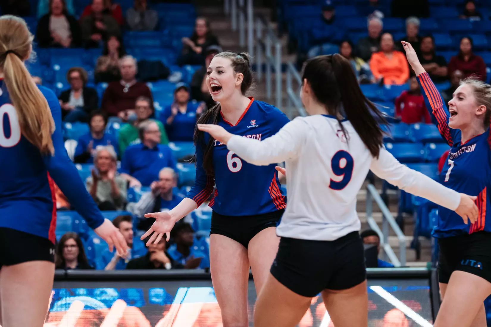 Volleyball vs Arkansas State, Marina Bustillo-Mendoza