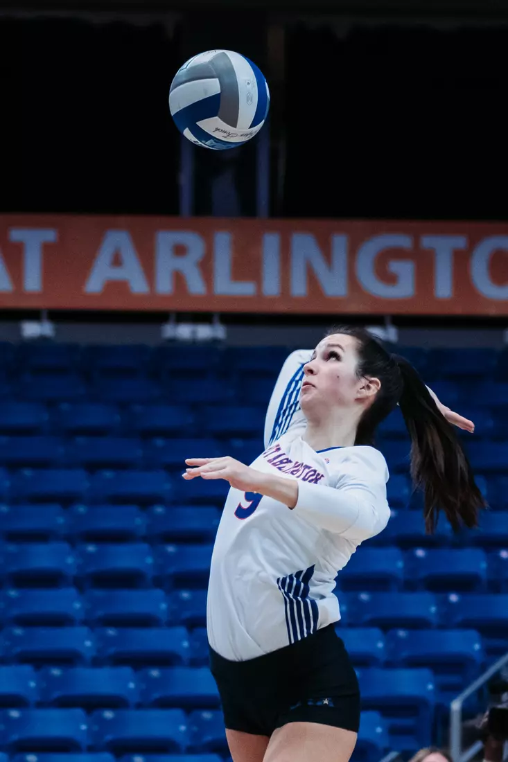 Volleyball vs Arkansas State, Marina Bustillo-Mendoza