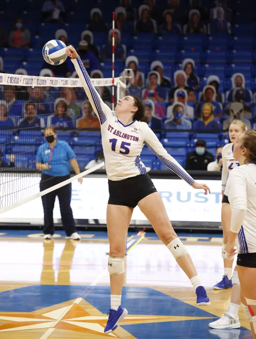UTA vs Texas State volleyball in Arlington, Texas on October 30, 2020. (Photo/Sharon Ellman)