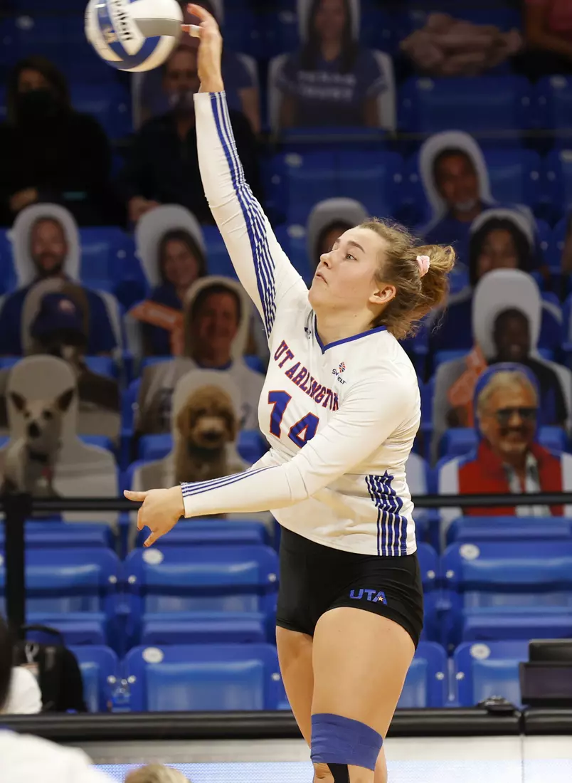 UTA vs Texas State volleyball in Arlington, Texas on October 30, 2020. (Photo/Sharon Ellman)