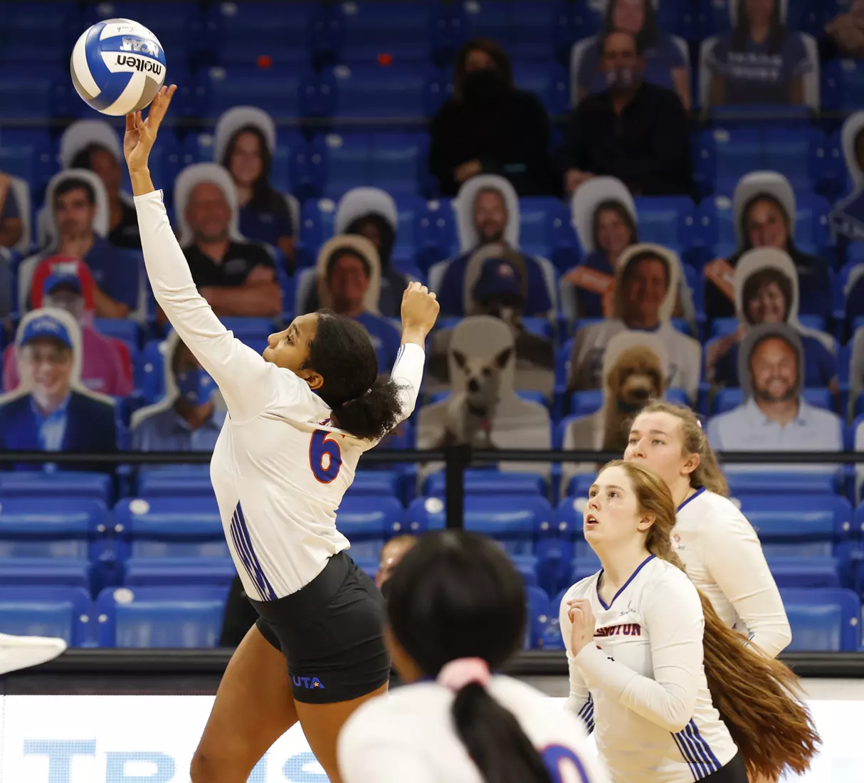 UTA vs Texas State volleyball in Arlington, Texas on October 30, 2020. (Photo/Sharon Ellman)