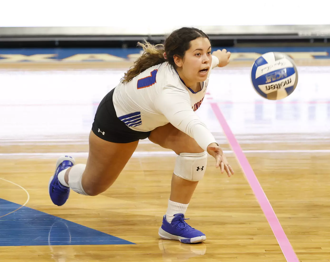 UTA vs Texas State volleyball in Arlington, Texas on October 30, 2020. (Photo/Sharon Ellman)
