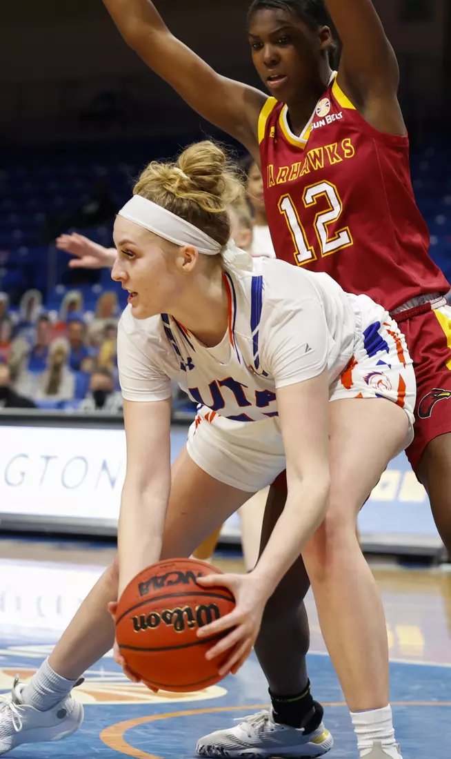 UTA vs ULM women’s basketball at College Park Center in Arlington, Texas on January 8, 2021. (Photo/Sharon Ellman)