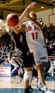 Tamesha Graves scored a career-high 22 points in helping the Mavs to a 65-51 victory over Texas State