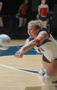 Ashley Smith set the single-season digs record on Saturday