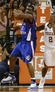 Jermaine Griffin leads the Mavs in scoring at 20.5 points per game.