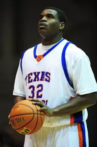 Anthony Vereen led the Mavs with 19 points in the 80-75 victory at North Texas.