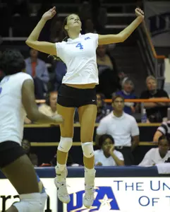 Tara Frantz led UT Arlington with 11 kills against McNeese State