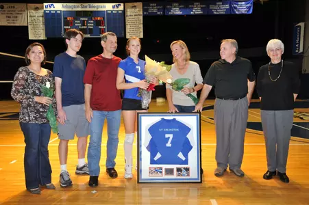 Senior Teena Sobczak was honored before the Mavs' final home match