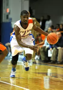 Darius Richardson is averaging 11.0 points per game.