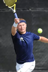 Dmitry Minkin finished his senior season with a 11-9 singles mark at the No. 1 position