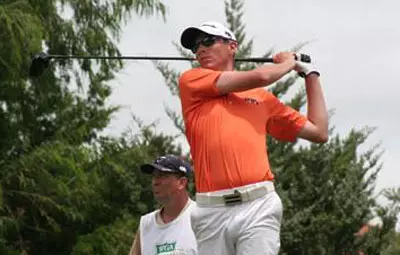 Zack Fischer is in a tie for 12th at the NCAA Regionals.