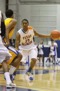 Cameron Catlett scored 11 points and dished out six assists on Monday night.