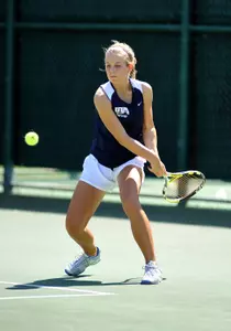 Linda Aqvist was perfect in singles and doubles against the Bobcats