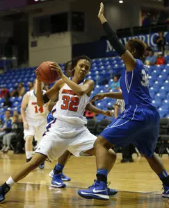 Aron Garcia finished the game with four blocks for the Mavericks.