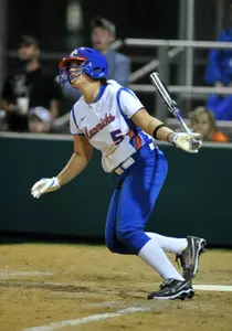 Lyles had one of the Mavericks' two hits against the Islanders