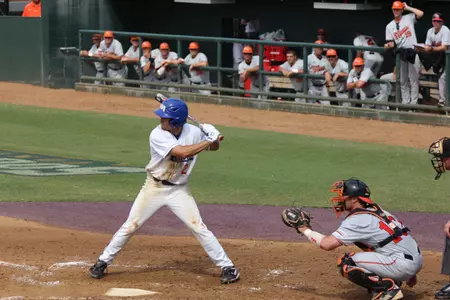 Jake Pinchback scored a run in UTA's dramatic 7-6 win.