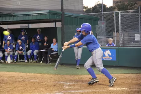 Shelbi Sikes at the plate.