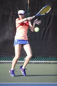 Giada D'Ortona earned the first Maverick point vs. SFA (6-4, 6-1).