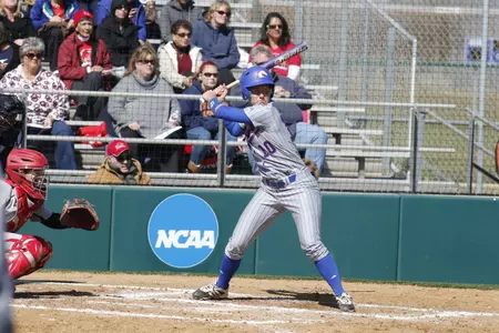 Lauren Siple's pinch hit double tied the game in the sixth.