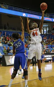 Desherra Nwanguma led the Maviercks with 12 points and 6 rebounds.