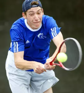Marek Pesicka and the Mavericks face Utah State.