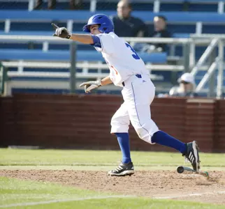 Travis Sibley delivers game-winning hit against UALR.