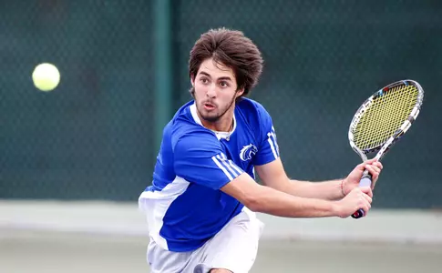 The Mavericks lost 4-1 to in-state rival UTSA.