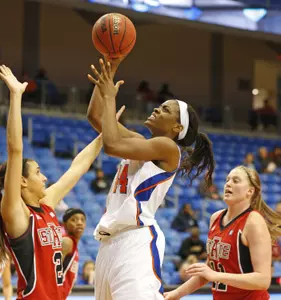 Desherra Nwanguma led the Mavericks with her third double-double of the season.