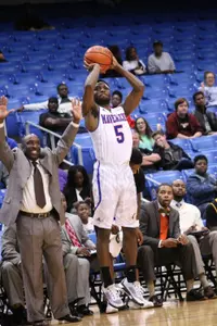 Kaelon Wilson is averaging 7.8 points off the bench.