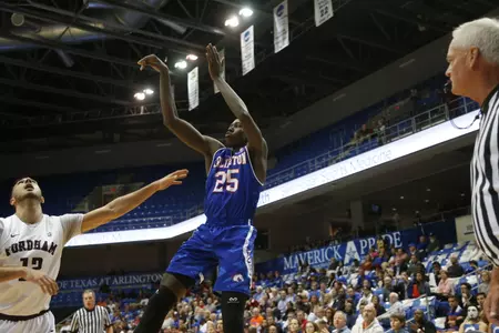 Kevin Hervey has three double-doubles this season.