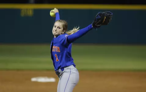 Brooklynne Simbeck started for the Mavericks against Arizona.