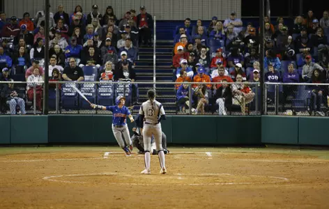 Britnea Barilli had a base hit Sunday for the Mavericks.