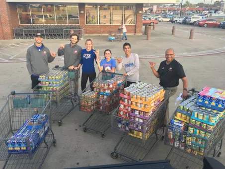 Mavs Work to 'Stomp Out Hunger'