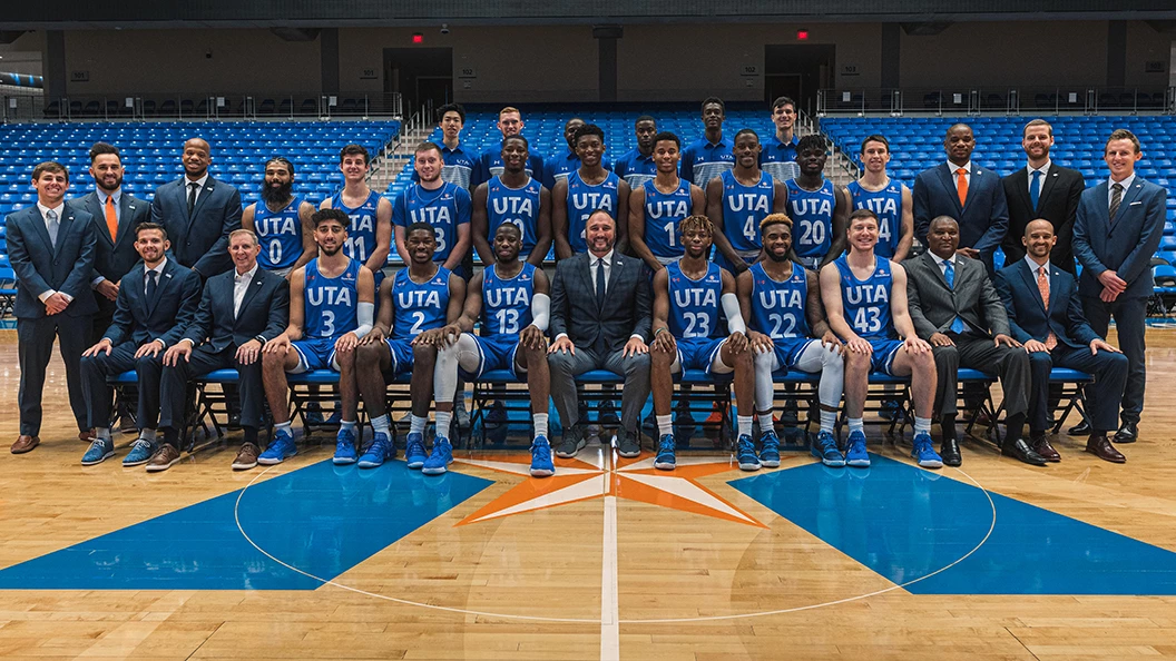 Men's Basketball Team Picture 2019-20