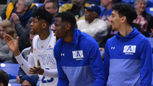Mens basketball bench