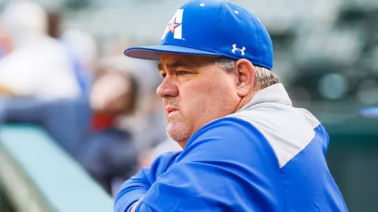 Coach Darin Thomas