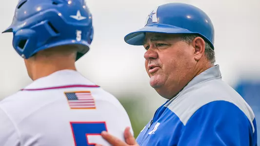 Coach Darin Thomas