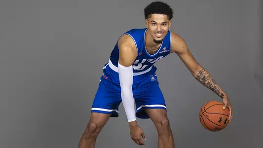 UTA Men's Basketball photo day in Arlington, Texas on September 24, 2019. (Photo/Sharon Ellman Photography)