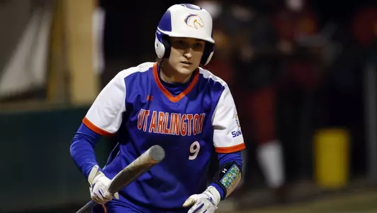 Softball Comes Up Short at North Texas