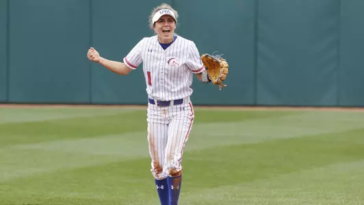 Softball Splits Series With No. 15 Louisiana