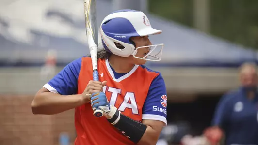 Aileen Garcia Hitting