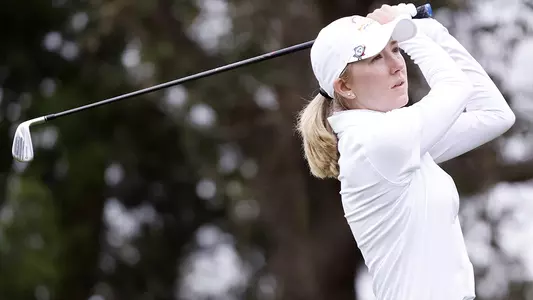 The UT Arlington women's golf team playing in the UTA Invitational presented by Veritex Bank at Texas Rangers Golf Club. in Arlington, Texas on October 19, 2020. (Photo by Gregg Ellman)