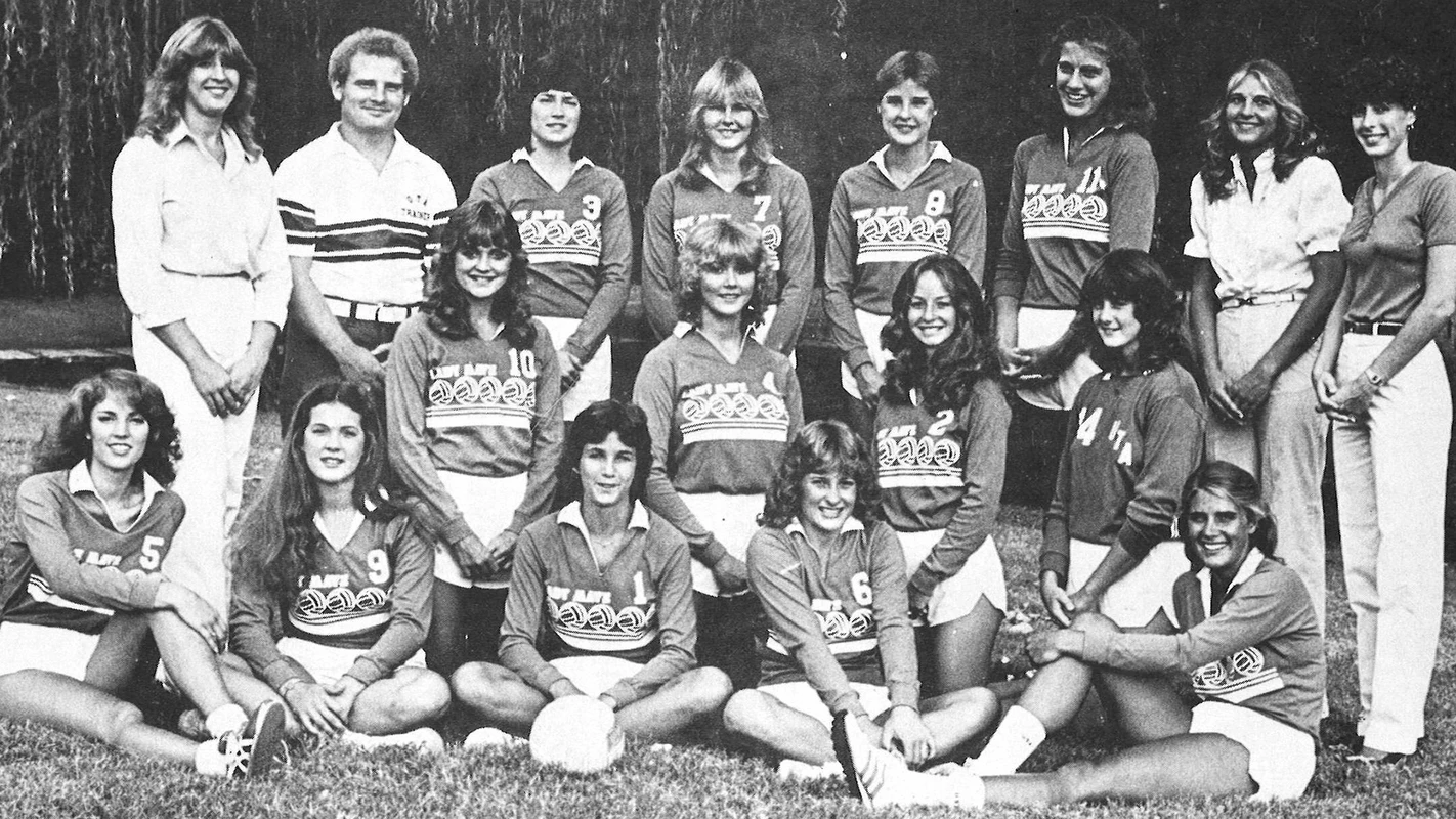 1982 volleyball team photo