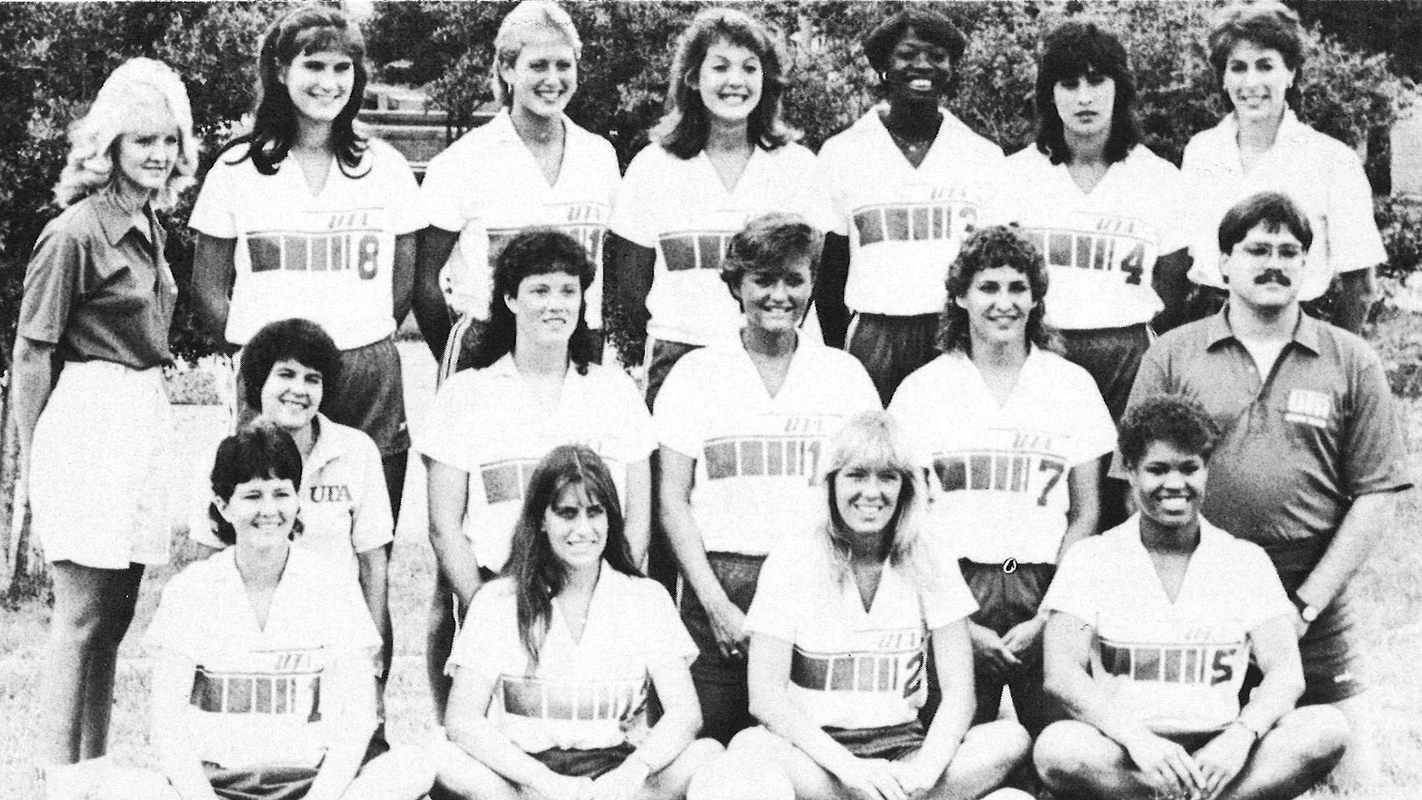 1985 volleyball team photo