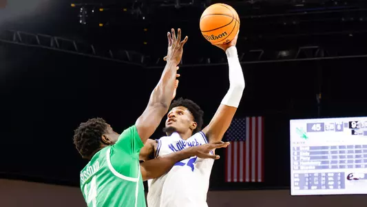 Shemar Wilson Hook Shot 2022