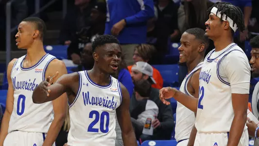 Bench Celebrate MBB 2021