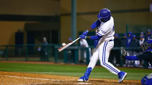Steven Saunders Base Hit
