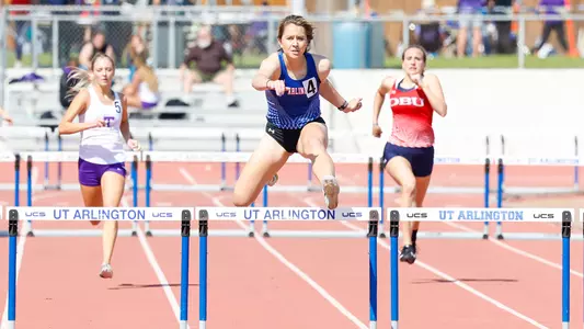 Shelby West Hurdling