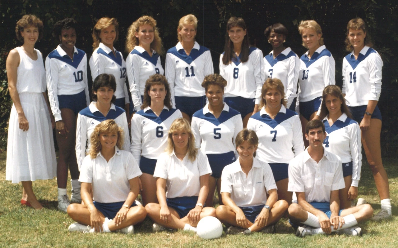 1987 volleyball team photo official